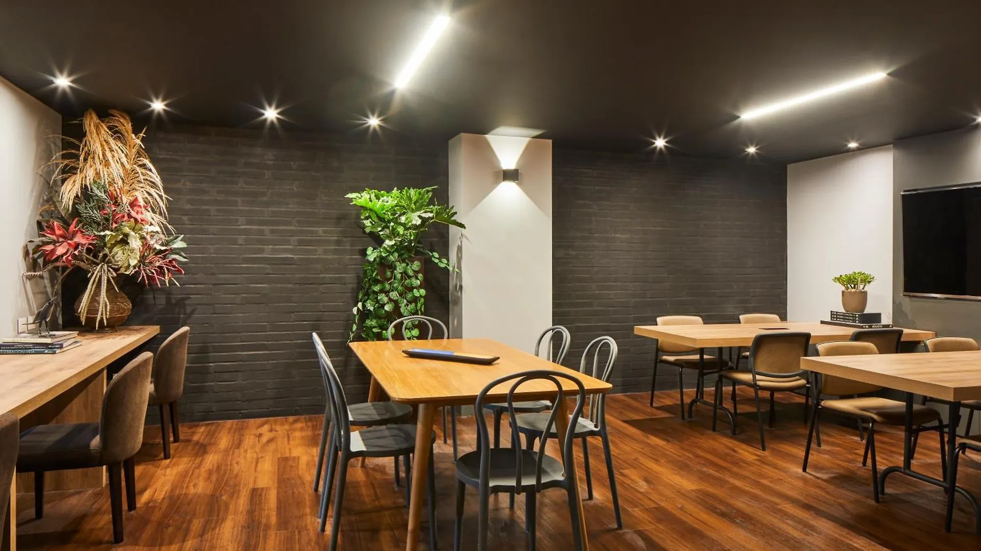 El Tesoro Stylish Escape - Urban Vibes 312 Apartment Medellin
